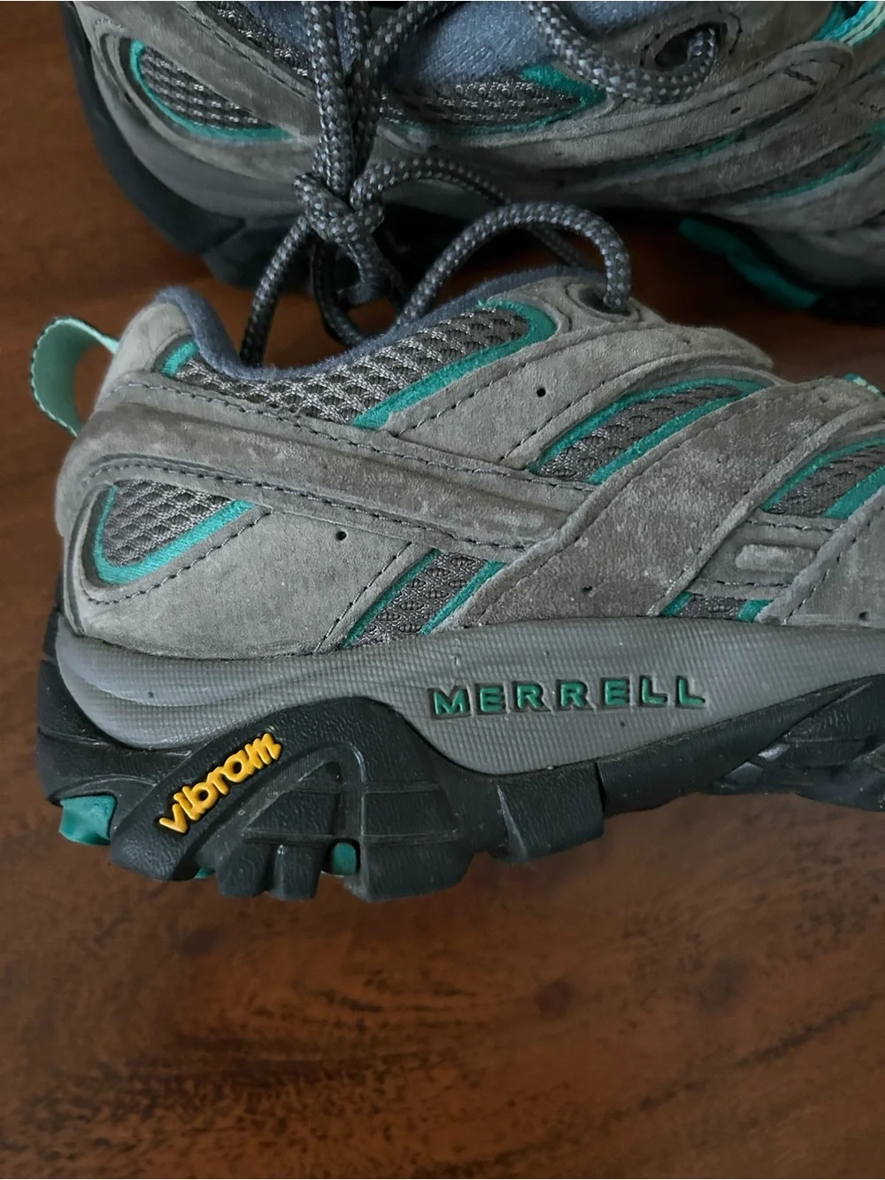 Merrell Moab 2 vent suede EUC hiking shoes